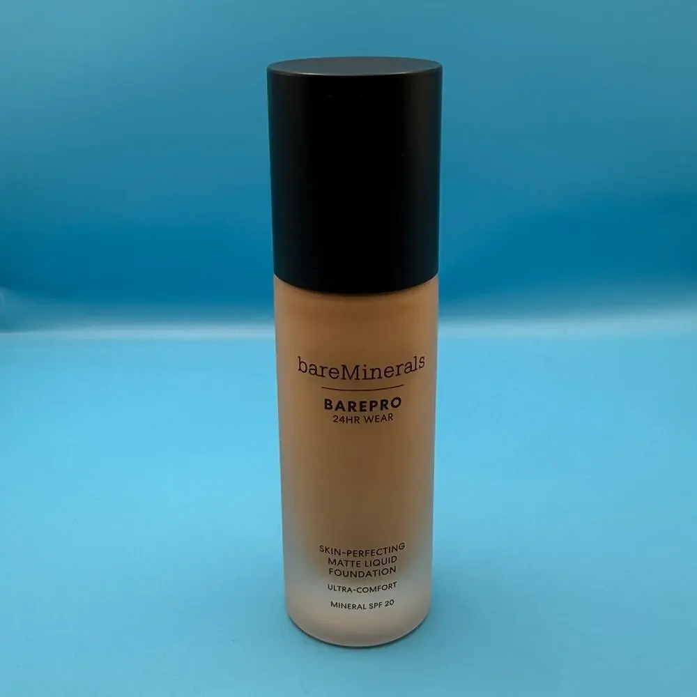 bareMinerals Barepro Matte Foundation in Medium 30 Neutral